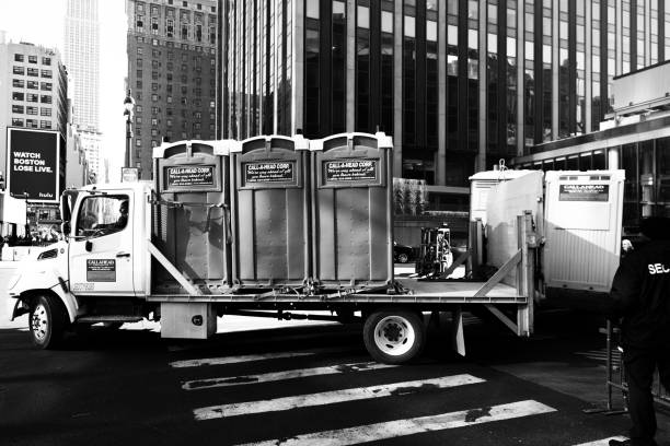 Best Luxury portable toilet rental  in Dasher, GA